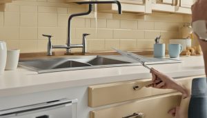 How to change your kitchen faucet?
